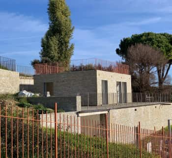 Bordighera'da deniz manzaralı yeni villa