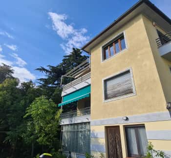 Sanremo'da Satılık Yarı Müstakil Ev
