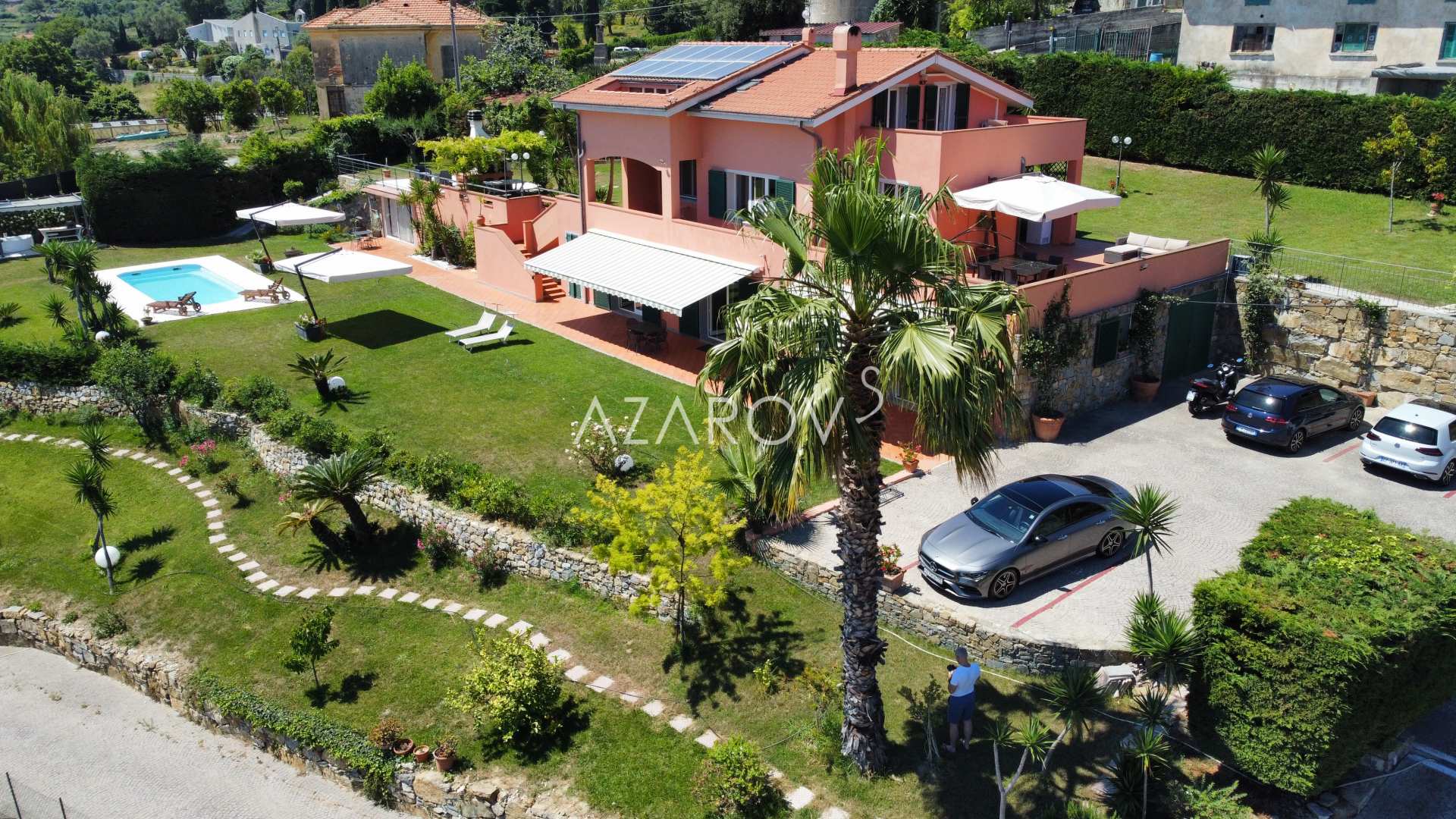 Sanremo'da satılık villa 320 m2
